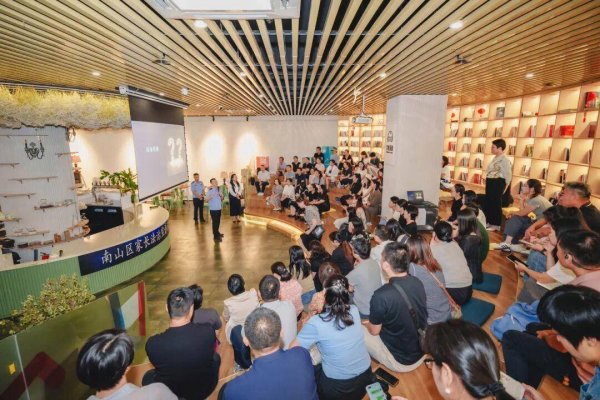 杜德配资 南山区“家长法治宣讲团”正式启动，100余所中小学全面开展“家长普法”行动